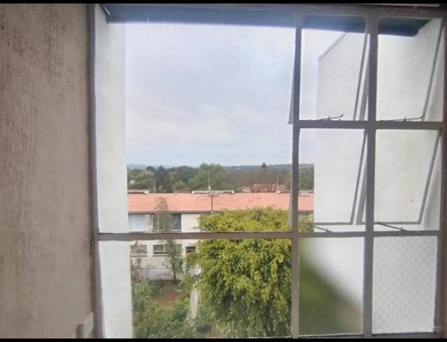 1 BEDROOM PROPERTY TO RENT IN WINDSOR EAST